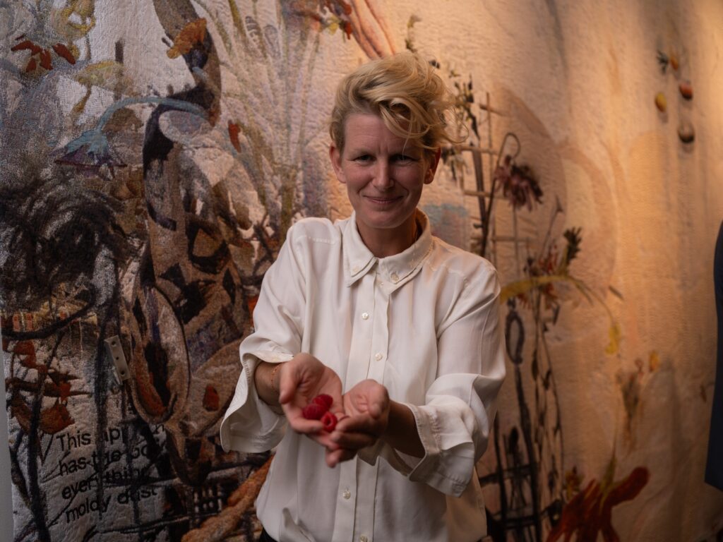 Laure Prouvost Artista